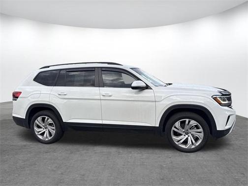 2022 Volkswagen Atlas 3.6L SE w/Technology