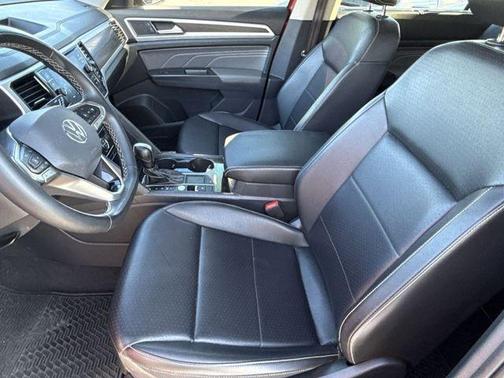 2022 Volkswagen Atlas 2.0T SE w/Technology