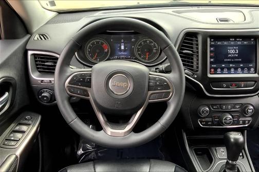 2022 Jeep Cherokee Latitude Lux