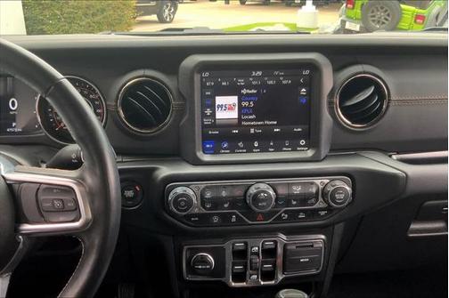 2022 Jeep Gladiator Overland