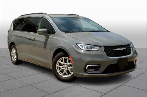 2022 Chrysler Pacifica Touring-L