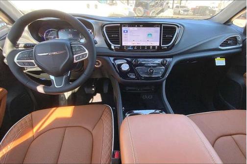 2025 Chrysler Pacifica Hybrid Pinnacle