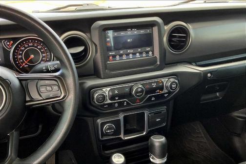 2023 Jeep Gladiator Sport
