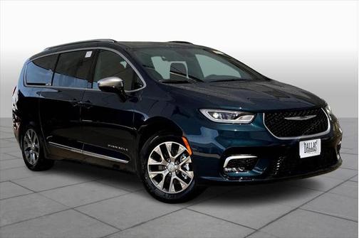 2025 Chrysler Pacifica Hybrid Pinnacle