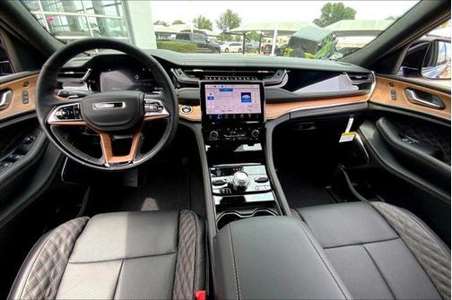 2025 Jeep Grand Cherokee L Summit