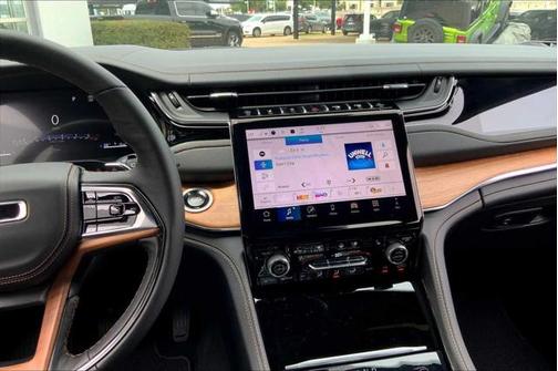 2025 Jeep Grand Cherokee L Summit