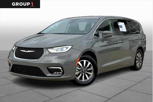 2022 Chrysler Pacifica Hybrid Touring L