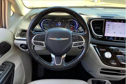 2021 Chrysler Pacifica Hybrid Touring L