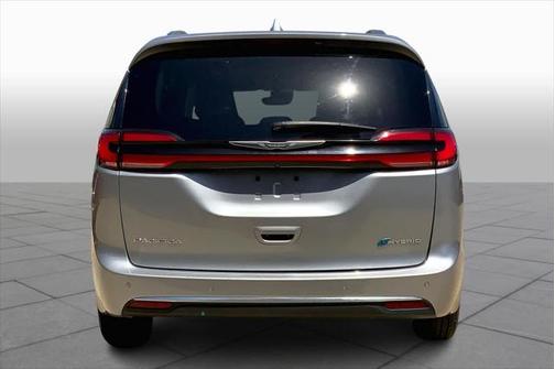 2021 Chrysler Pacifica Hybrid Touring L