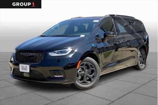2025 Chrysler Pacifica Hybrid Select
