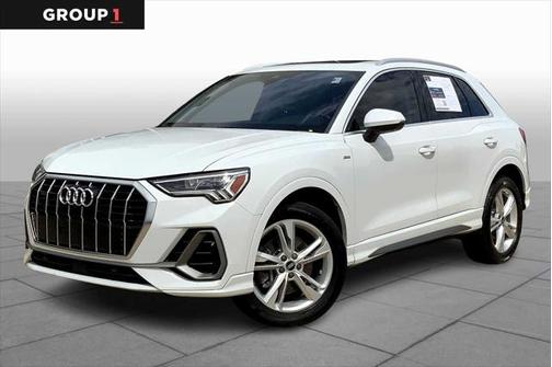 2022 Audi Q3 45 S line Premium Plus