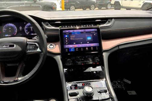 2025 Jeep Grand Cherokee L Summit