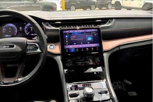 2025 Jeep Grand Cherokee L Summit