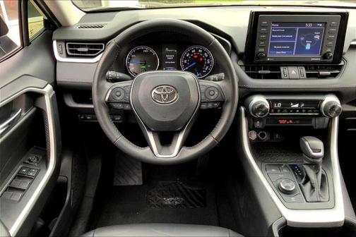 2022 Toyota RAV4 Hybrid XLE Premium