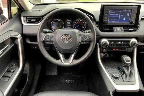 2022 Toyota RAV4 Hybrid XLE Premium