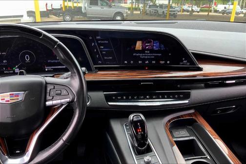 2022 Cadillac Escalade Premium Luxury