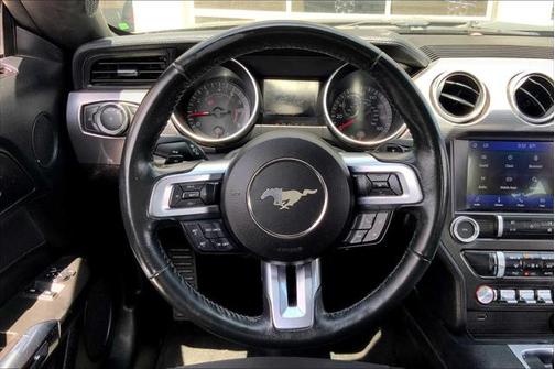 2020 Ford Mustang EcoBoost