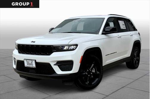 2025 Jeep Grand Cherokee Laredo
