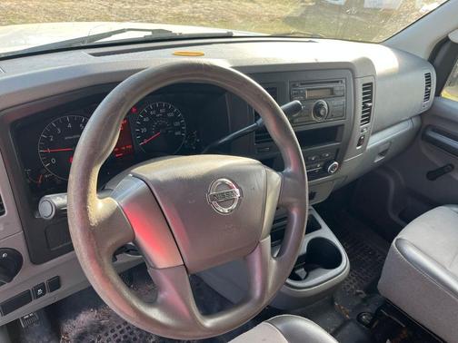 2014 Nissan NV Cargo NV1500 S V6