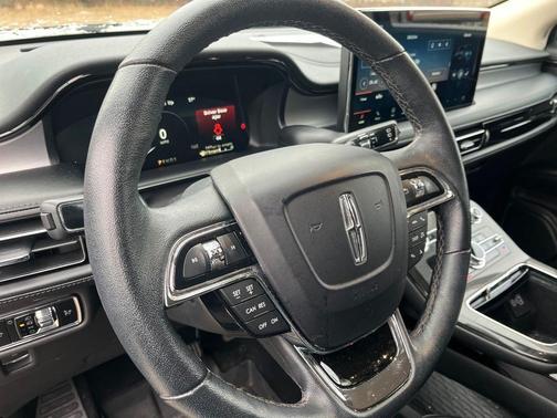 2023 Lincoln Nautilus Standard