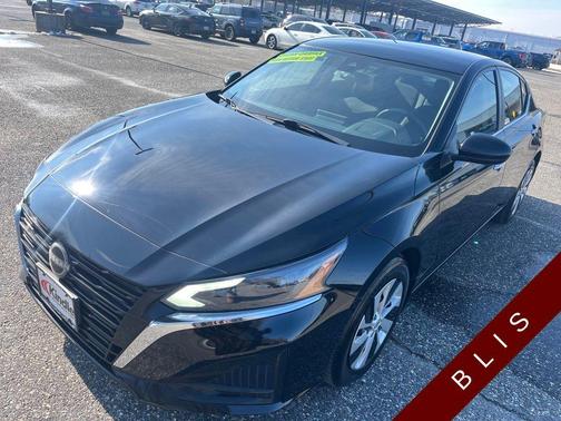 Black 2023 Nissan Altima 2.5 S