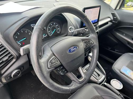 2022 Ford EcoSport SES