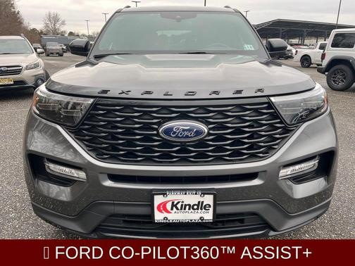 2023 Ford Explorer ST-Line