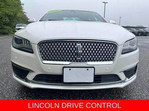 2018 Lincoln MKZ Select