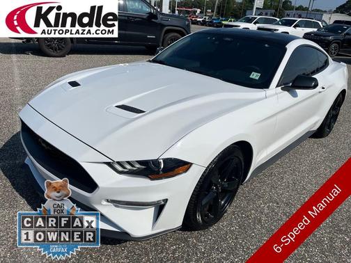 2022 Ford Mustang EcoBoost