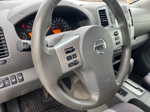 2017 Nissan Frontier SV