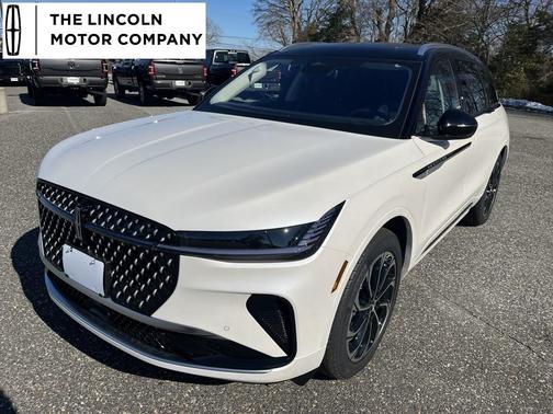 2025 Lincoln Nautilus Reserve