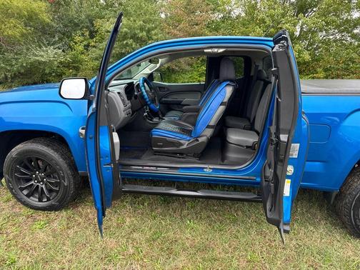 2021 GMC Canyon Elevation Standard