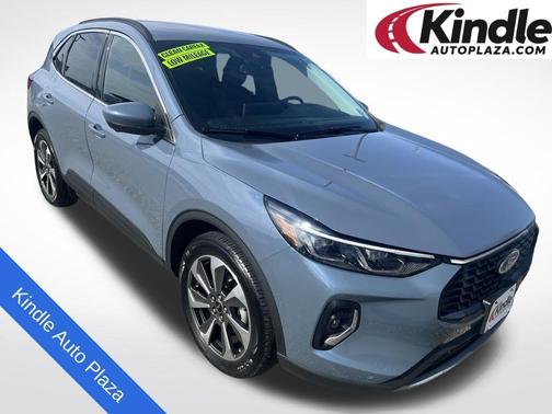 2023 Ford Escape Platinum