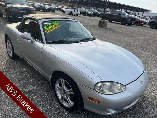 2005 Mazda MX-5 Miata LS