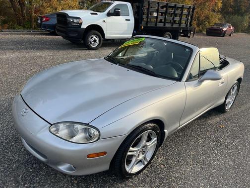 2005 Mazda MX-5 Miata LS