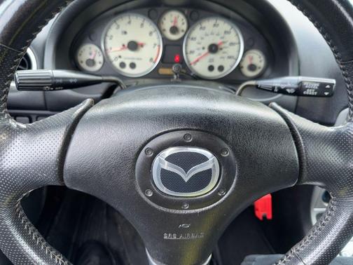 2005 Mazda MX-5 Miata LS