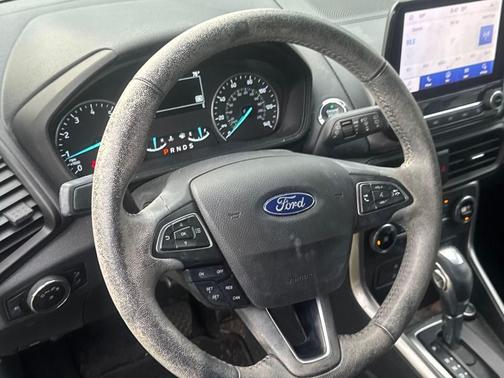 2022 Ford EcoSport SES