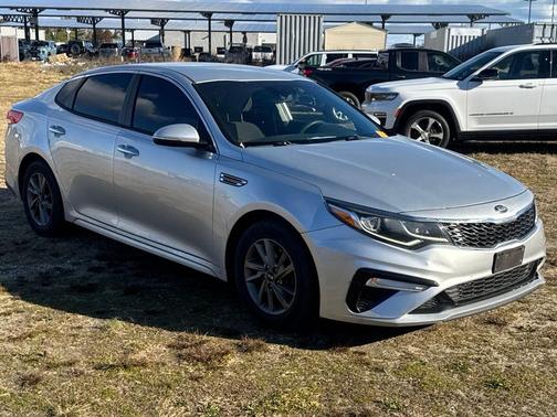 2020 Kia Optima LX