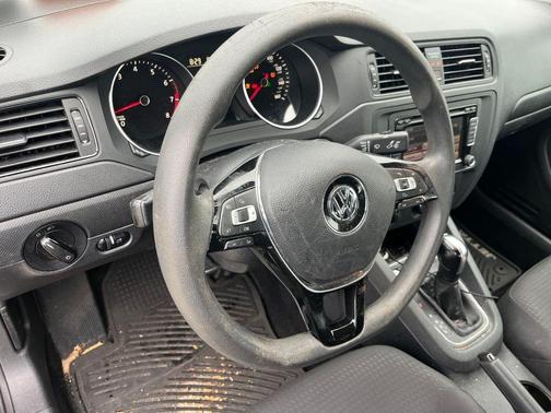 2015 Volkswagen Jetta 2.0L S