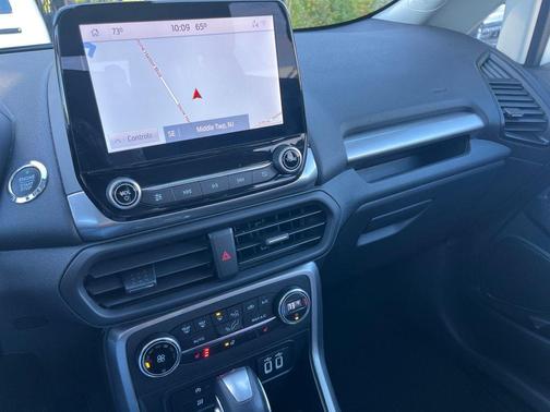2022 Ford EcoSport SES