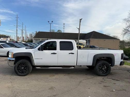 2009 Chevrolet Silverado 2500 LT Crew Cab