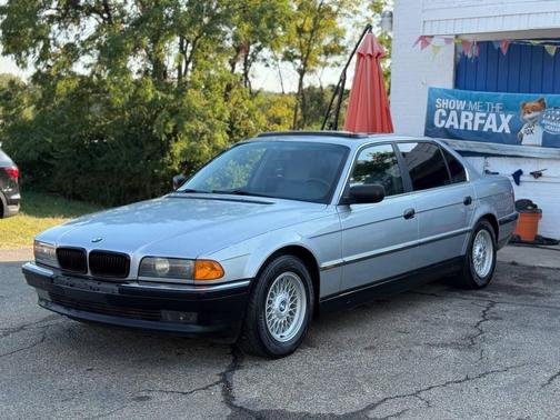 1998 BMW 740 740iL 4dr Sedan