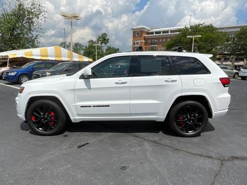 2020 Jeep Grand Cherokee Altitude