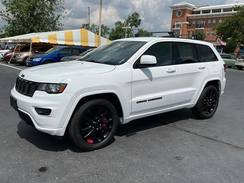 2020 Jeep Grand Cherokee Altitude