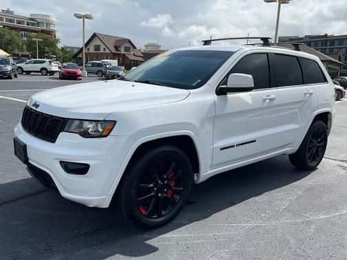 2020 Jeep Grand Cherokee Altitude