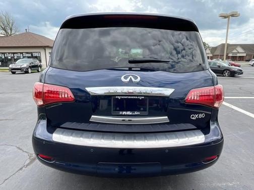 2017 INFINITI QX80 Base