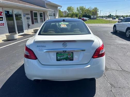 WINTER FROST PEARL WHITE 2009 Nissan Maxima 3.5 S