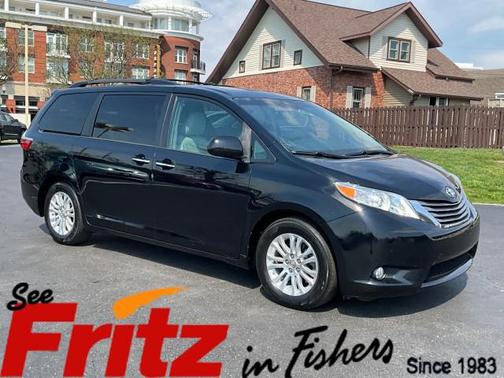 Midnight Black Metallic 2016 Toyota Sienna XLE
