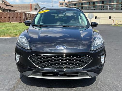 2021 Ford Escape Titanium
