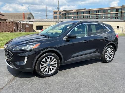 2021 Ford Escape Titanium